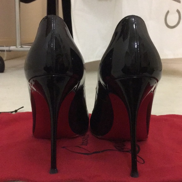 Louboutin excellent condition! - Picture 3 of 4